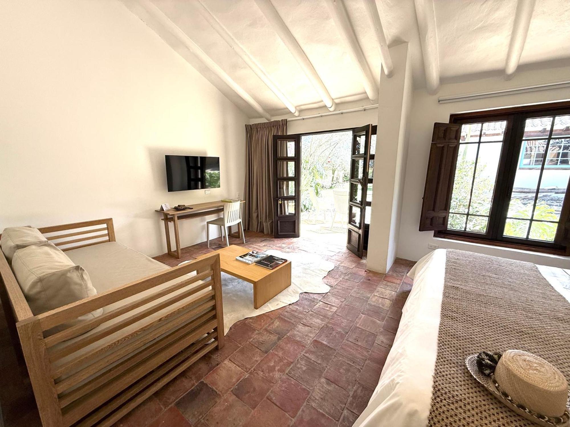 Deluxe Suite